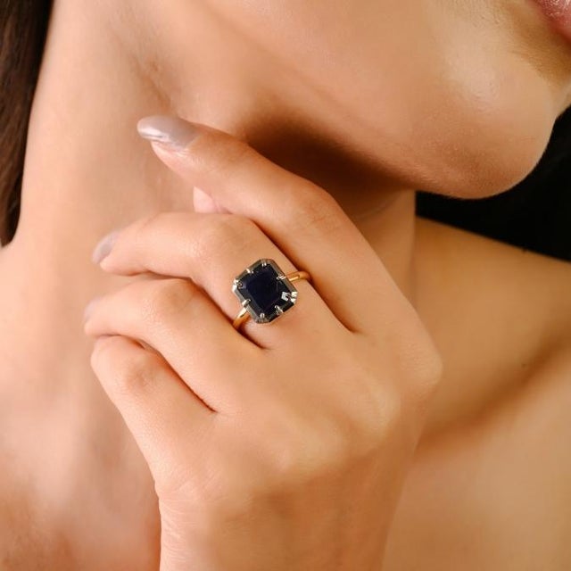 18k Yellow Gold Blue Sapphire & Black Rhodium Art Deco Ring Size 6.5 For Sale - Image 4 of 16