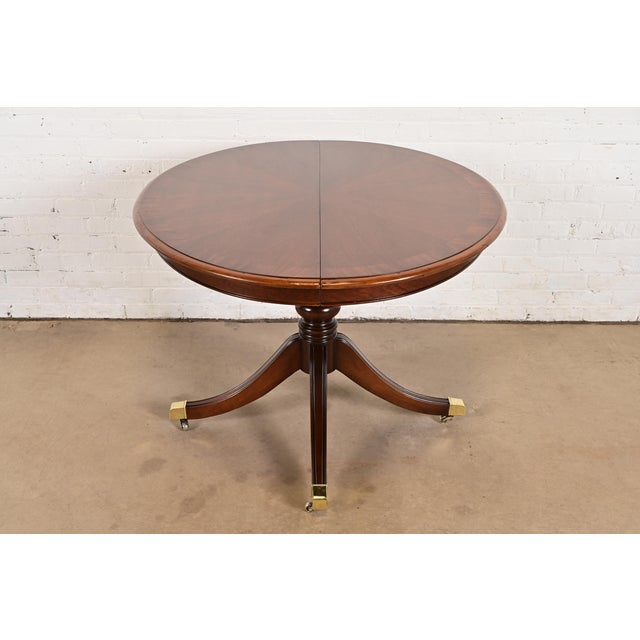 Baker Furniture Style Georgian Banded Mahogany Pedestal Extension Dining Table, Newly Refinished For Sale - Image 11 of 11
