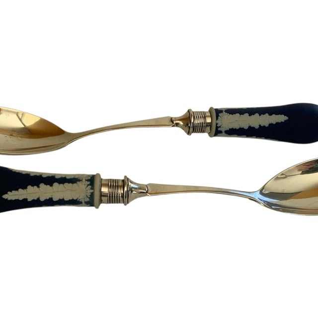 Late 19th Century Antique William Adams Tunstall Blue Jasperware Salad Bowl Set W/ Matching Silverplate Serving Fork & Spoon Hunt - 3 pcs For Sale - Image 5 of 10