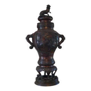 Early 20th Century Japanese Foo Dog and Crane Censor For Sale