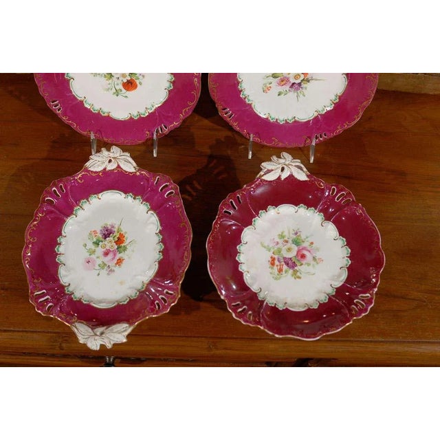Raspberry Red English 1850s Copeland Red Border Plates and Compotes with Bouquets of Flowers- 4 Pieces For Sale - Image 8 of 11