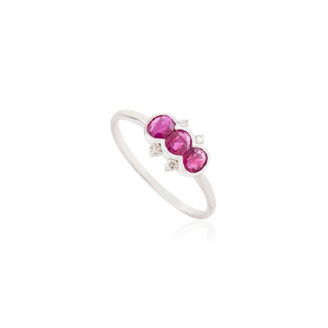 Contemporary Natural Ruby & Diamond Three Stone Stackable Bezel Band Size 8 in 14k White Gold For Sale - Image 3 of 13