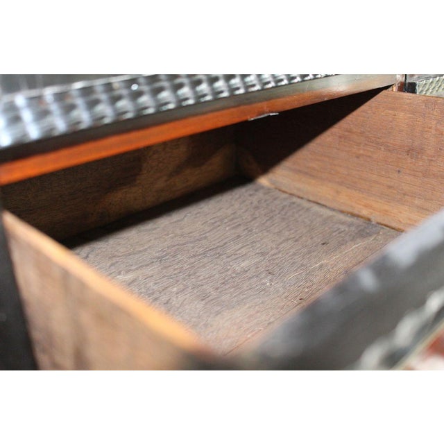 Antique 17th Century Dutch Travelling Chest Made in the Netherlands in C. 1680 With 18th Cent Chinoiseries Stand C. 1700s For Sale - Image 15 of 18