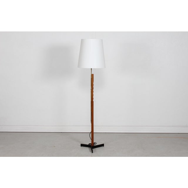 Danish Adjustable Oak Floor Lamp with Shade by Svend Aage Holm Sørensen, 1950s For Sale - Image 11 of 11