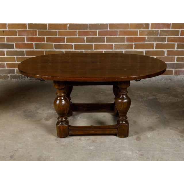 English 18th Century Georgian English Pine Table with Oval Top and Turned Legs For Sale - Image 3 of 12