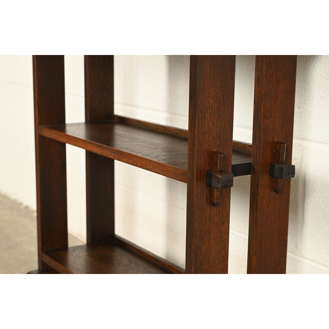 Wood Roycroft Antique Mission Oak Arts & Crafts "Little Journeys" Bookstand, Circa 1910 For Sale - Image 7 of 13