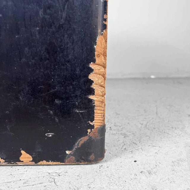 Antique Japanese Lacquer Travel Case For Sale - Image 9 of 11