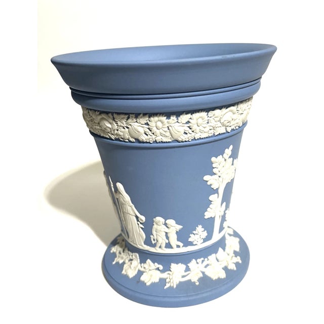 Wedgwood Wedgwood Classic Matte Blue Jasperware Vase With Frog For Sale - Image 4 of 5