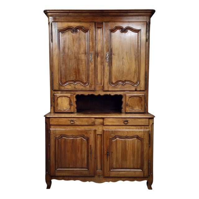 18th Century Louis XV Two-Part Buffet in Walnut For Sale