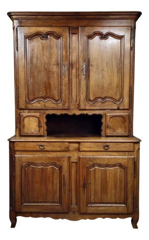 18th Century Louis XV Two-Part Buffet in Walnut