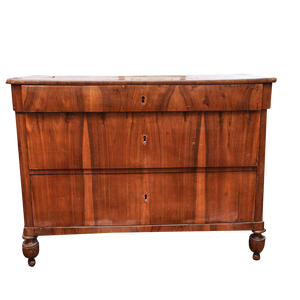 Vintage Chest of Drawers in Wood