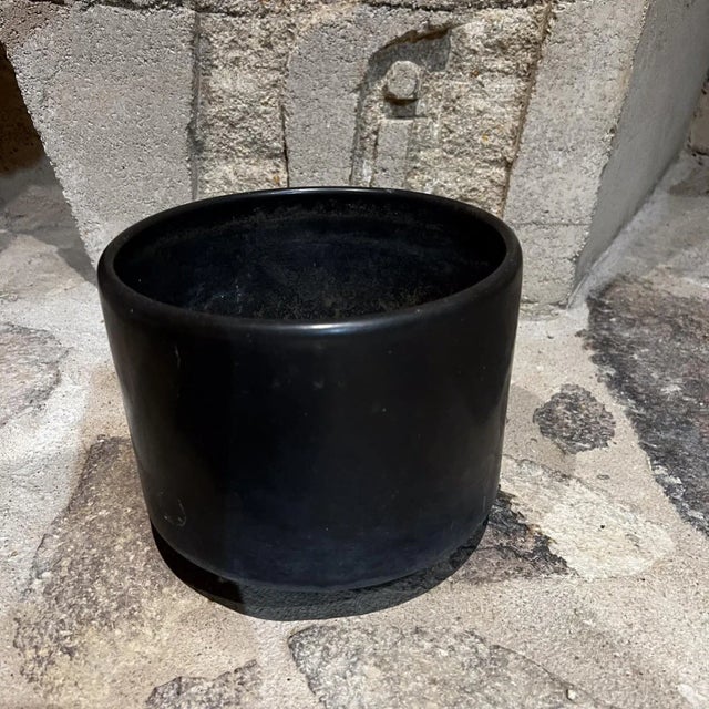 1960s Black Ceramic Planter Gainey Architectural Modern Pottery Calif For Sale In San Diego - Image 6 of 10