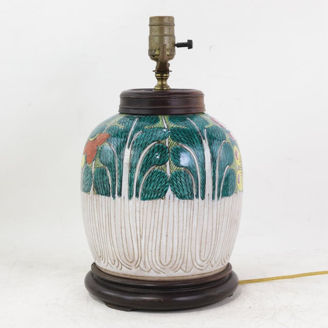 Early 20th Century Antique Famille Rose Bok Choy Porcelain Table Lamp With Cabbage Leaf and Butterfly Motif For Sale - Image 5 of 13