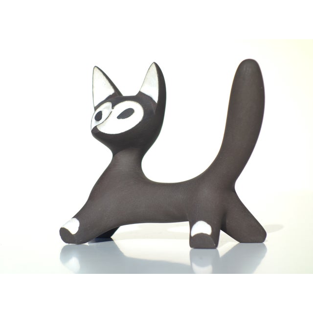 Black and White Fox Jaap Ravelli Holland, 1950 A rare, nice fox figurine made by the famous Jaap Ravelli's pottery The fox...