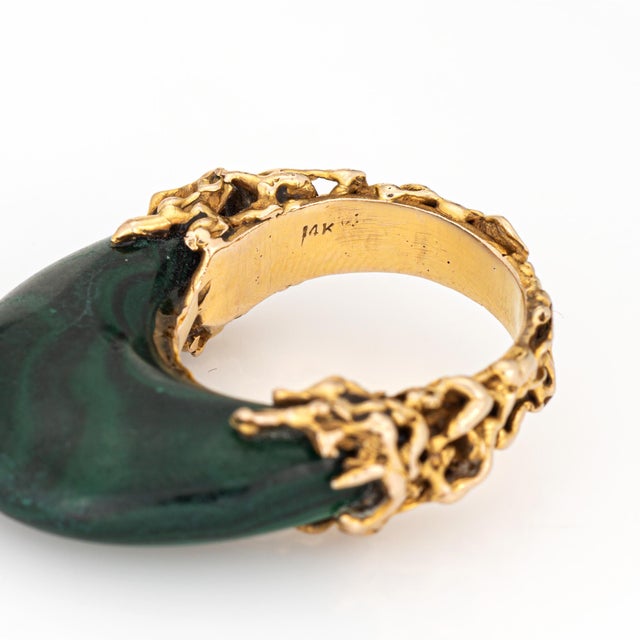 Green 70s Vintage Malachite Brutalist Ring High Dome Sz 6.5 14k Yellow Gold Jewelry For Sale - Image 8 of 8
