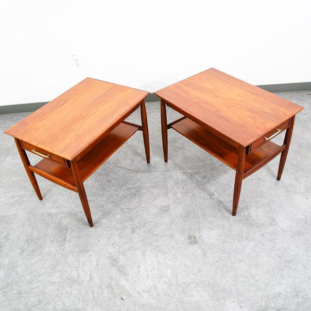 Mid-Century Modern Mid Century Modern Nightstands End Side Table Drawer Walnut Vintage Hekman Shelf For Sale - Image 3 of 12