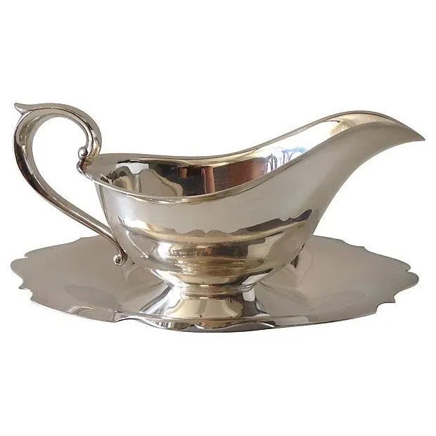 Vintage C1970's Gorham Silver Plate Gravy Boat W/Attached Underplate For Sale