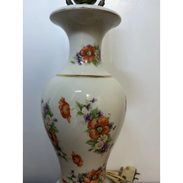 1960s Vintage Mid Century Floral Porcelain Table Lamp Brass Base 1950s 1960s MCM For Sale - Image 5 of 18