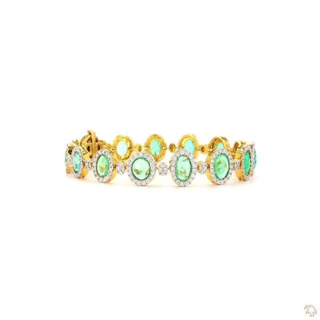 2.67 Carat Round Brilliant Cut Diamond Emerald Gold Bracelet For Sale - Image 9 of 9