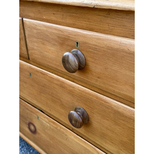 Late 19th Century 19th Century English Pine Chest of Drawers For Sale - Image 5 of 15
