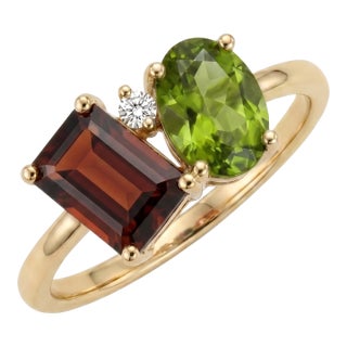 Dainty Mixed-Cut Cluster Ring - Garnet and Peridot Dual Birthstone Ring - Delicate 18k Gold Plated Silver Stacking Band Us 7 For Sale