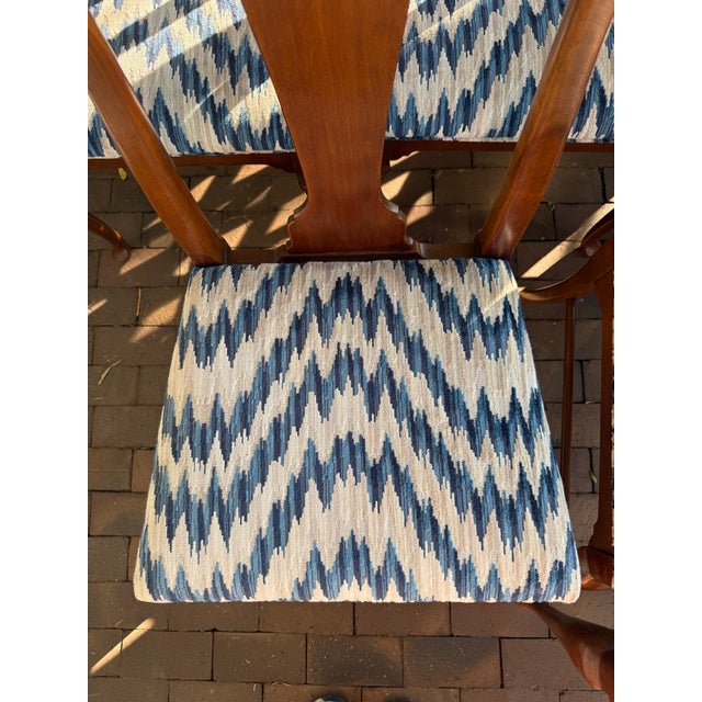 1960s Set of 8 Vintage Queen Anne Mahogany Dining Chairs For Sale - Image 5 of 6