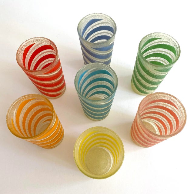 Vintage Mid Century Modern Candy Stripe Multicolor Frosted Tumbler Glasses- Set of 7 For Sale - Image 9 of 13