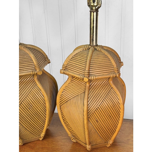Vintage Coastal Chinoiserie Faux Rattan Pagoda Table Lamps - A Pair For Sale - Image 6 of 12