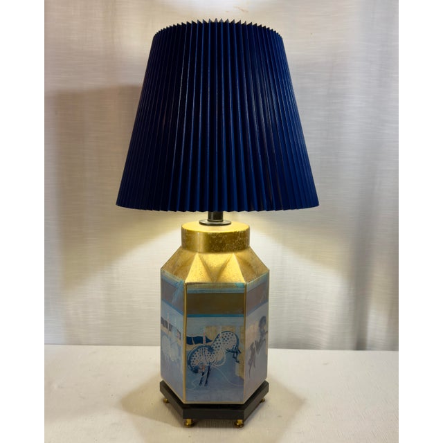 Frederick Cooper Vintage Late 20th Century Reverse Painted Hexagonal Tang Horse Table Lamp With Bespoke Navy Blue Shade For Sale - Image 4 of 12