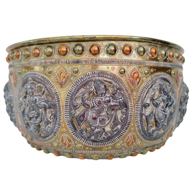Antique 19th Century Thanjavur Tri-Metal Bowl - Hand-Hammered Silver and Copper on Brass - Tanjore South Indian Art For Sale - Image 10 of 11