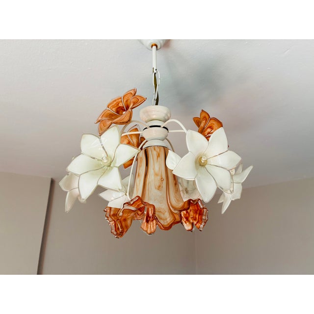 Vintage Italian Murano Style Handblown Swirl Ruffled Shade Pendant, Vintage Amber Brown & White Glass Botanical Chandelier For Sale - Image 6 of 16
