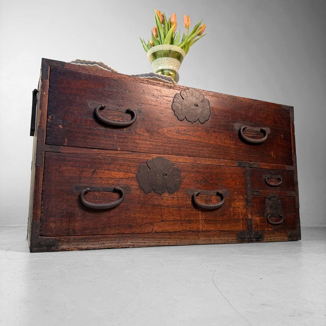 Japanese Tansu Chest, 1910s For Sale - Image 5 of 16