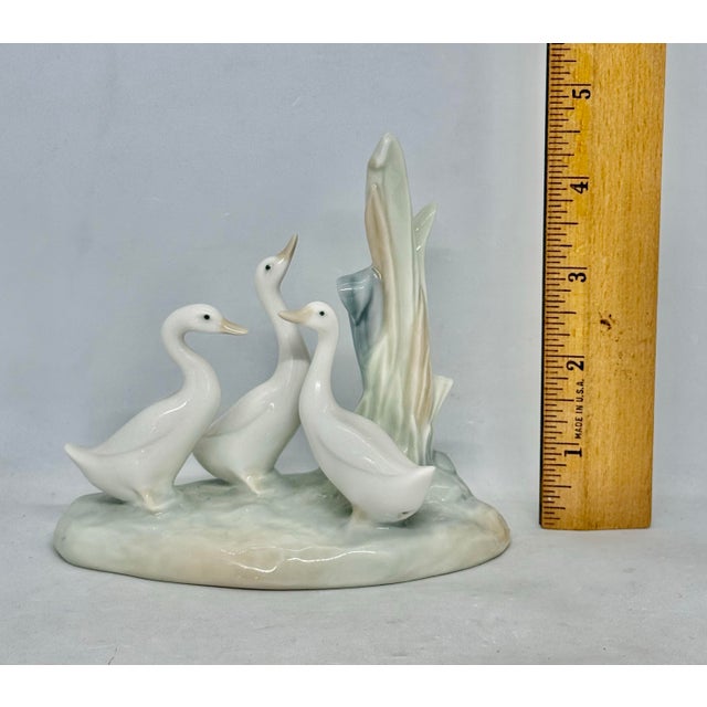 Nao by Lladró “Group of Ducks” Porcelain Figurine, Juan Huerta, 1992 For Sale - Image 10 of 12