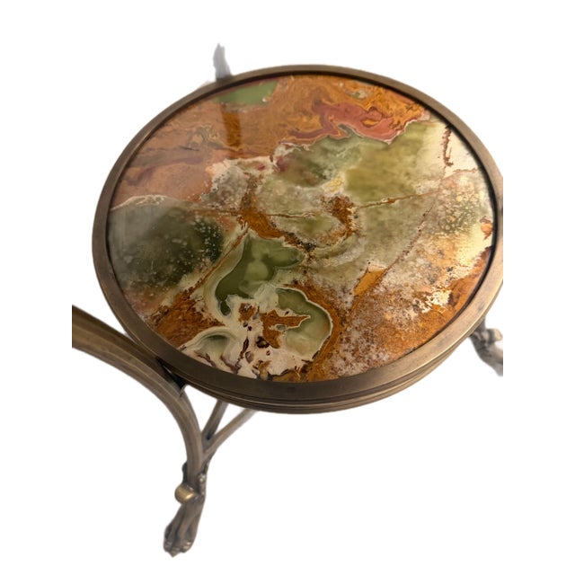 Vintage Hollywood Regency Two-Tier Onyx & Brass Guéridon Side Table With Paw Feet For Sale - Image 4 of 8