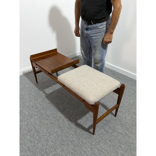Wooden bench, Made in Italy in the style of the Reguitti Brothers, 1960 The fabric seat is intact and in excellent...