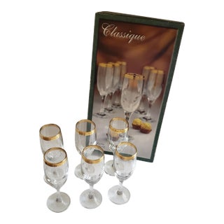 Vintage Mid-Century Circleware Classique Gold Rimmed Champagne Flutes Set of 6 in Original Box For Sale