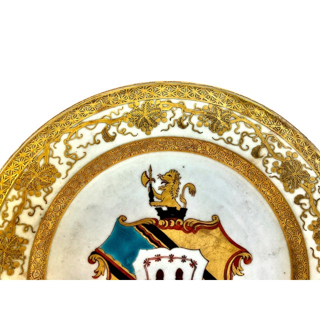 Pair of Chinese Export 1740 Hanbury Armorial Dinner Plates For Sale - Image 4 of 14