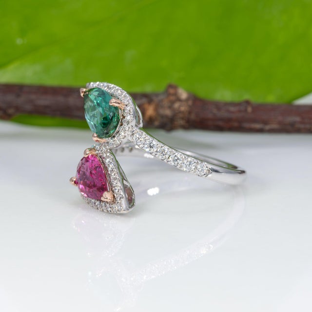 Toi Et Moi Pink & Indicolite Tourmaline Ring With Diamonds: 14k Gold, Pear Cut, Size 5.25 For Sale In Columbus - Image 6 of 9