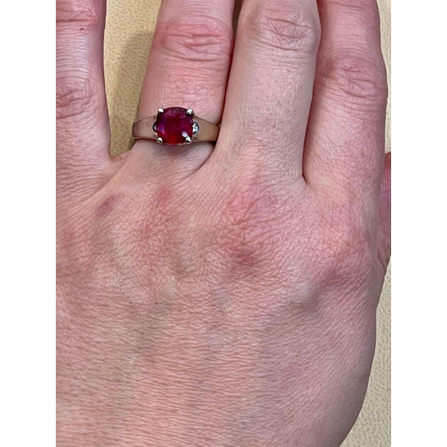 2010s 3.5 Carat Cushion Treated Ruby 14 Karat White Gold Ring For Sale - Image 5 of 18