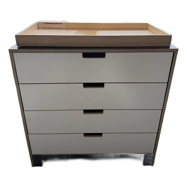 DucDuc Juno 4 Drawer Dresser Changing Table, Onyx For Sale