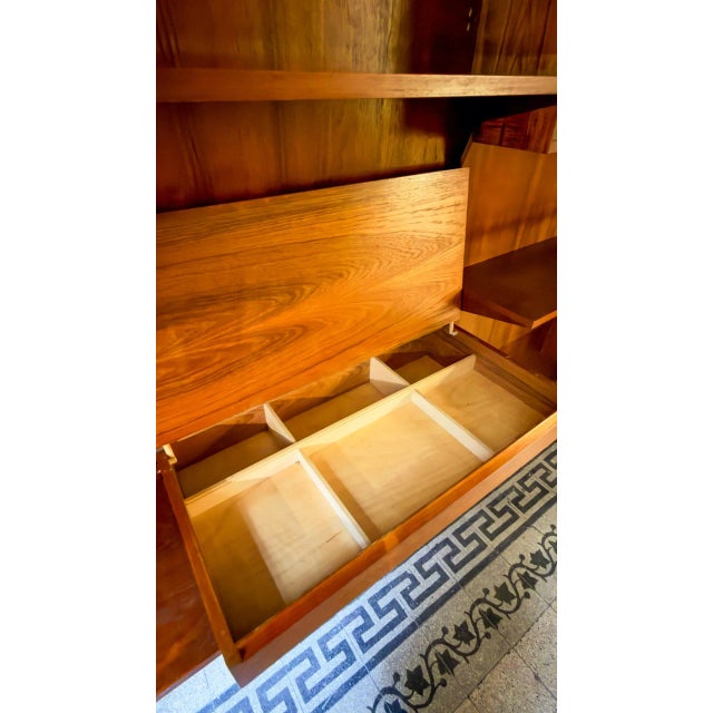 Brown Sistema Reale Modular Bookshelf by Poul Cadovius for Cado, 1960s For Sale - Image 8 of 9