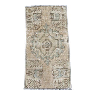 Turkish Yastik Rug 1'5" x 2'8" For Sale