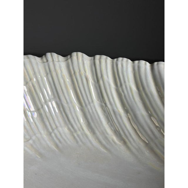 White Shell-Shaped Dish, France, 1960s For Sale - Image 8 of 12