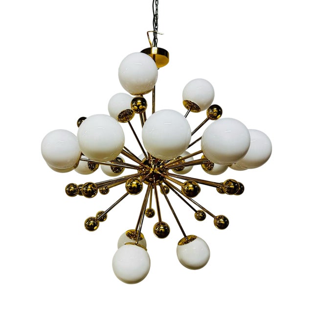 Vintage Italian Sputnik Chandelier in Brass and Opaline Glass, 1970s For Sale