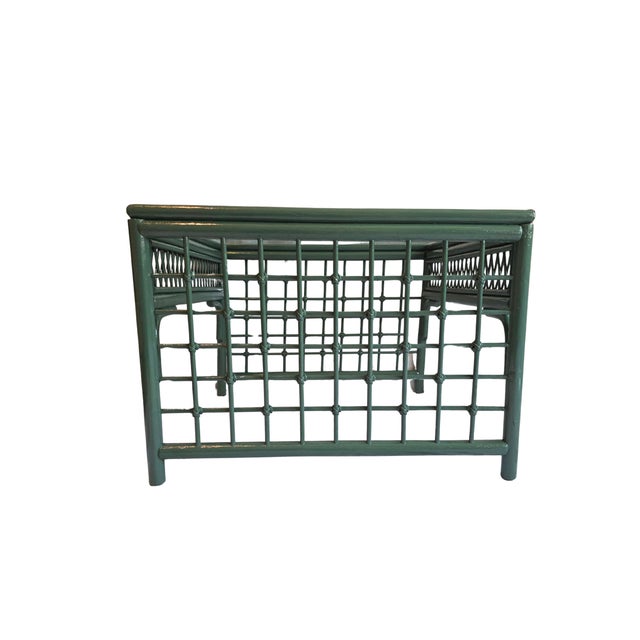 Coastal 1970s Palm Beach Style Custom Emerald Lacquered Bamboo & Double Lattice Coffee Table For Sale - Image 3 of 10