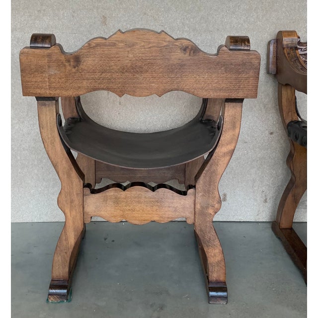 19th Pair of Carved Walnut Leather Savonarola Bench or Settee For Sale - Image 9 of 13