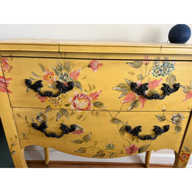 2000 - 2009 Vintage Style Accent Chest For Sale - Image 5 of 5