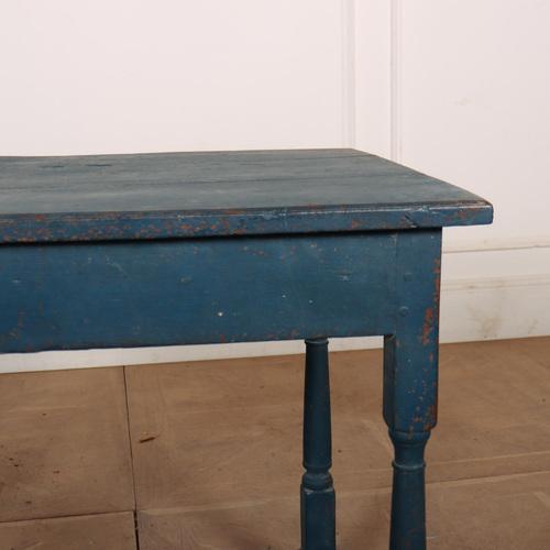 18th Century Painted Lamp Table For Sale - Image 3 of 8
