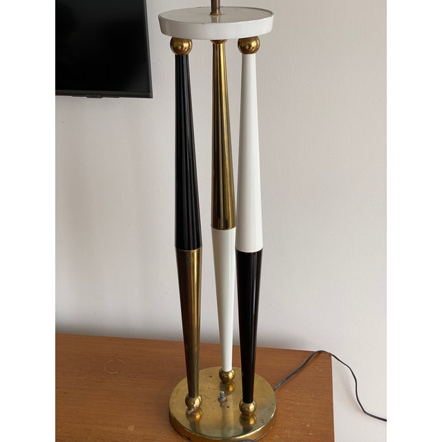 Vintage Mid Century Table Lamp W/ Shade For Sale - Image 4 of 10
