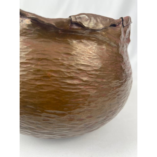 1980s 1980's Hammered Copper Vessel Vase by Pacific Northwest Artist Greg Wilbur For Sale - Image 5 of 12